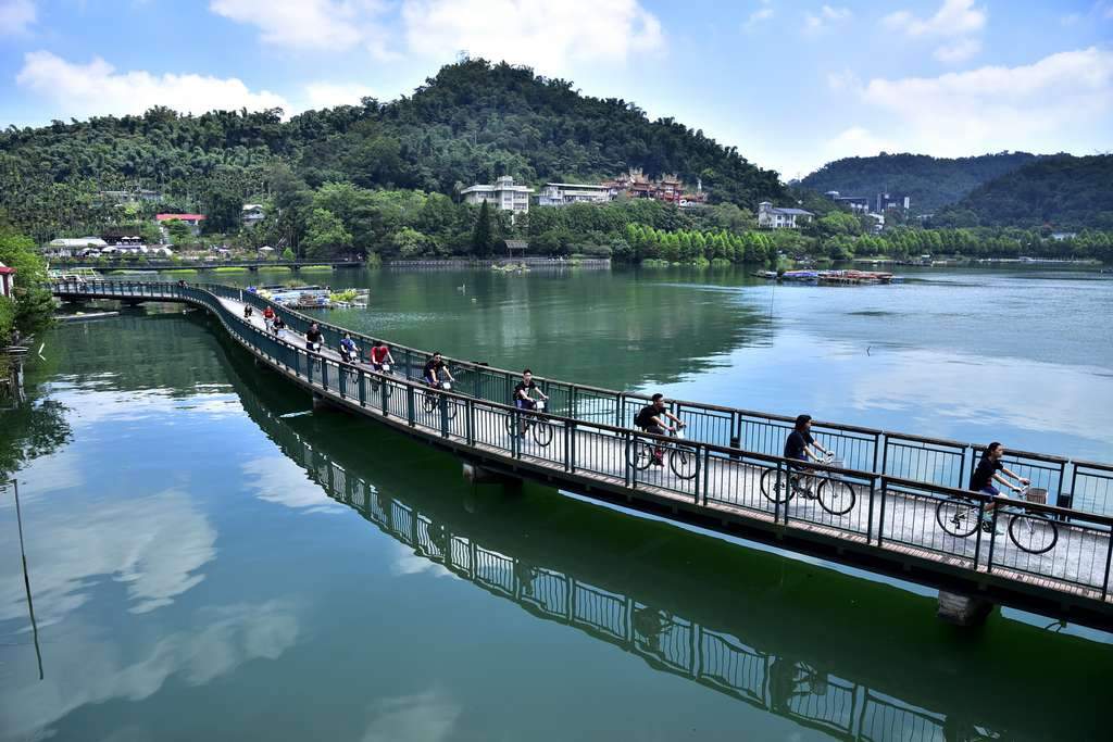 呂可喜 日月潭 環潭自行車道之美