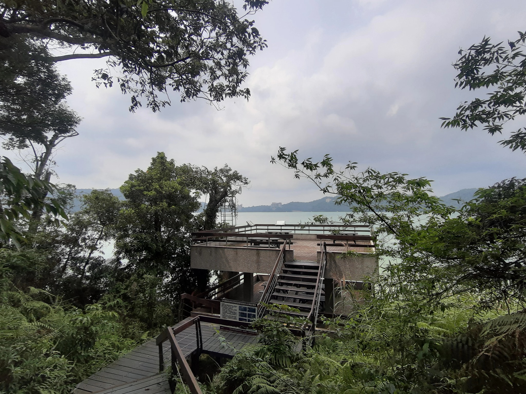 日月潭土亭仔步道