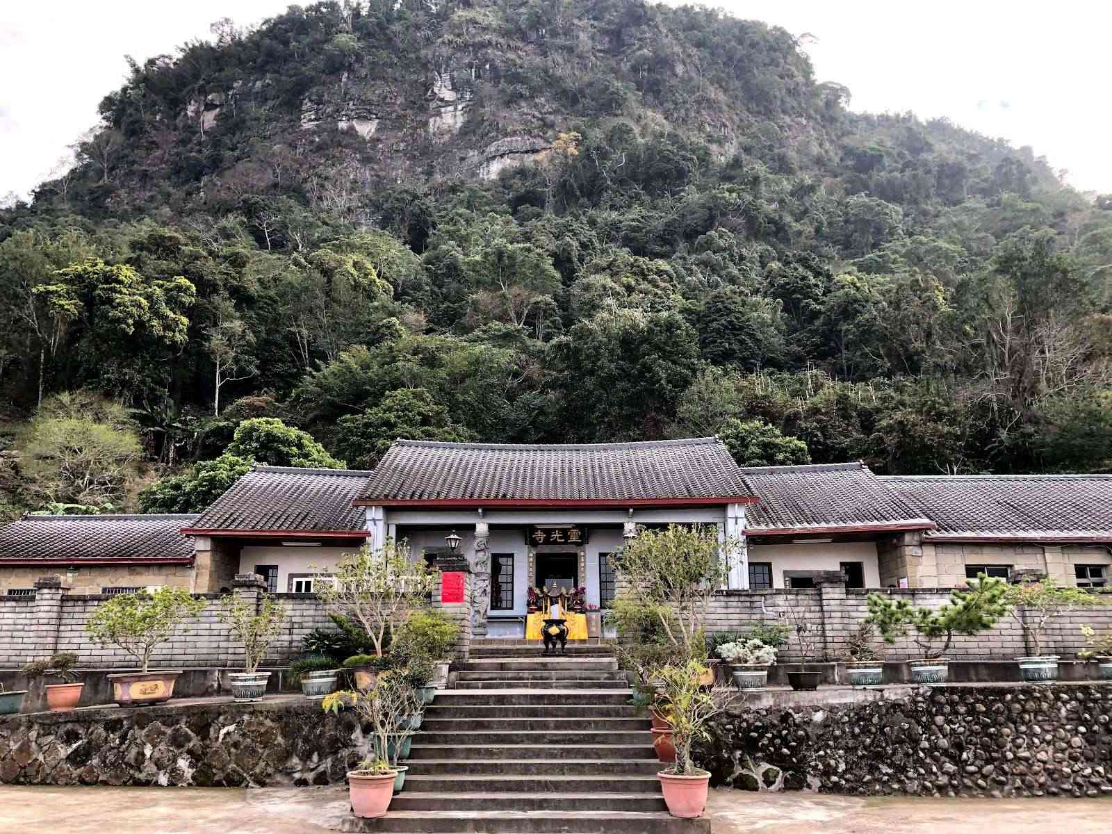 崁斗山靈光寺